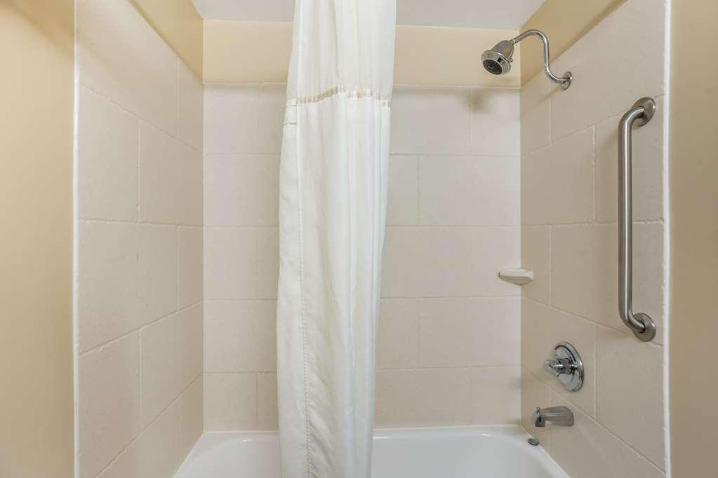 Best Western Plus University Park Inn & Suites State College Oda fotoğraf