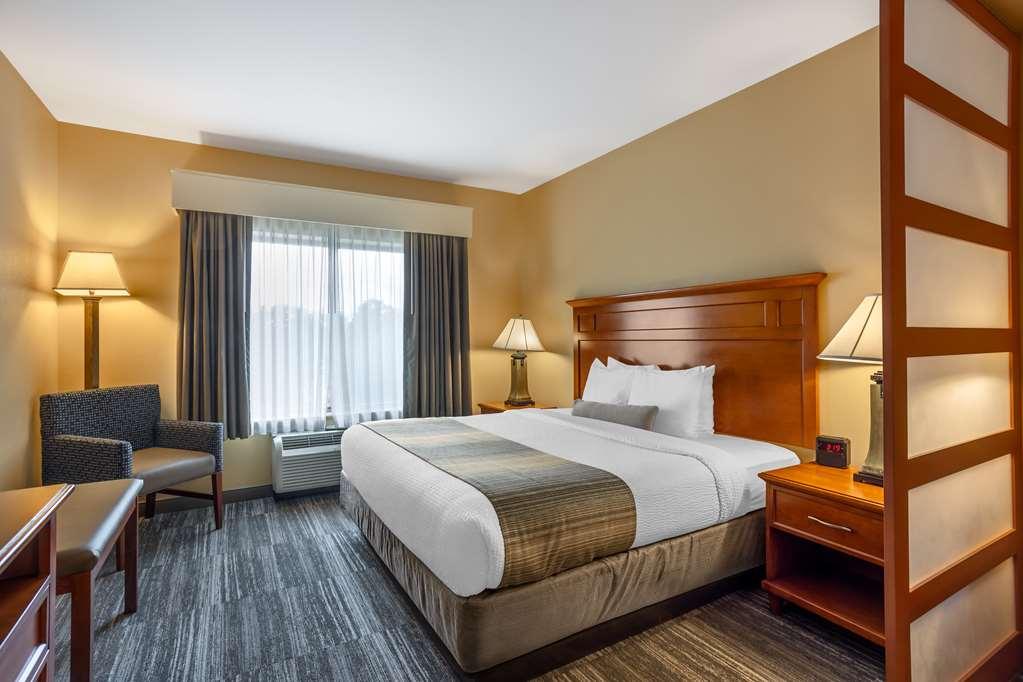 Best Western Plus University Park Inn & Suites State College Oda fotoğraf