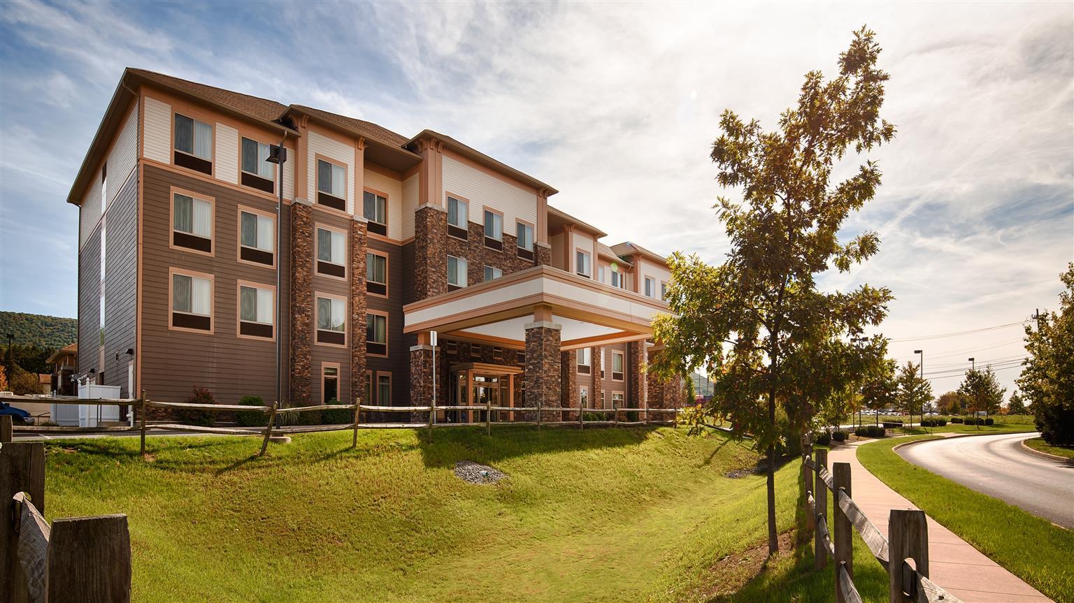 Best Western Plus University Park Inn & Suites State College Dış mekan fotoğraf