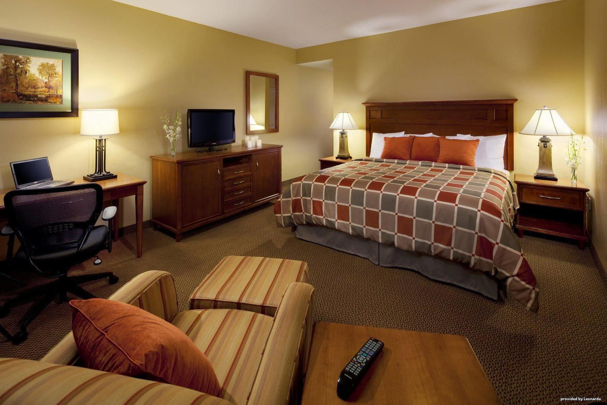 Best Western Plus University Park Inn & Suites State College Oda fotoğraf