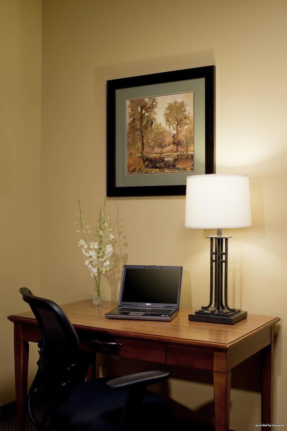 Best Western Plus University Park Inn & Suites State College Konforlar fotoğraf